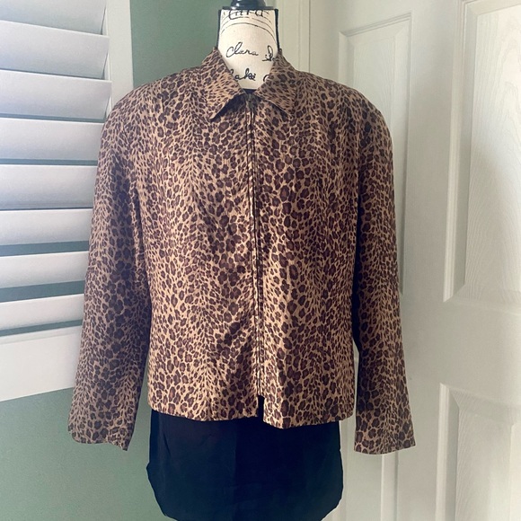 🐆 SILK LEOPARD PRINT ZIP UP JACKET 🐆 - Picture 3 of 5